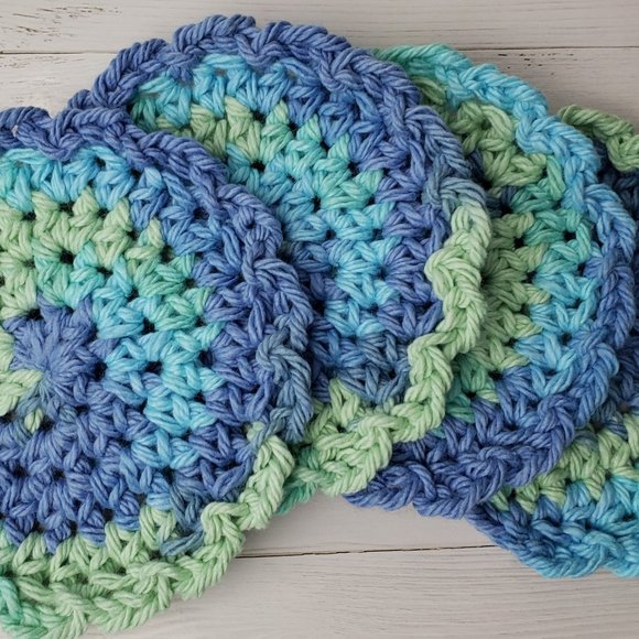 💄 Facial Cleansing Pad Scrubby Reusable 💄 2/$12 - Picture 2 of 3